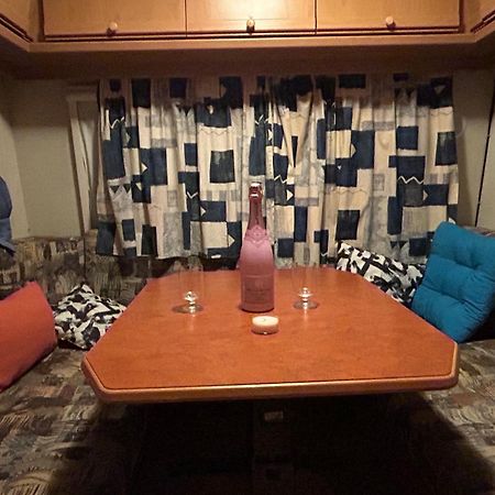 Umna & Room Пула Екстериор снимка