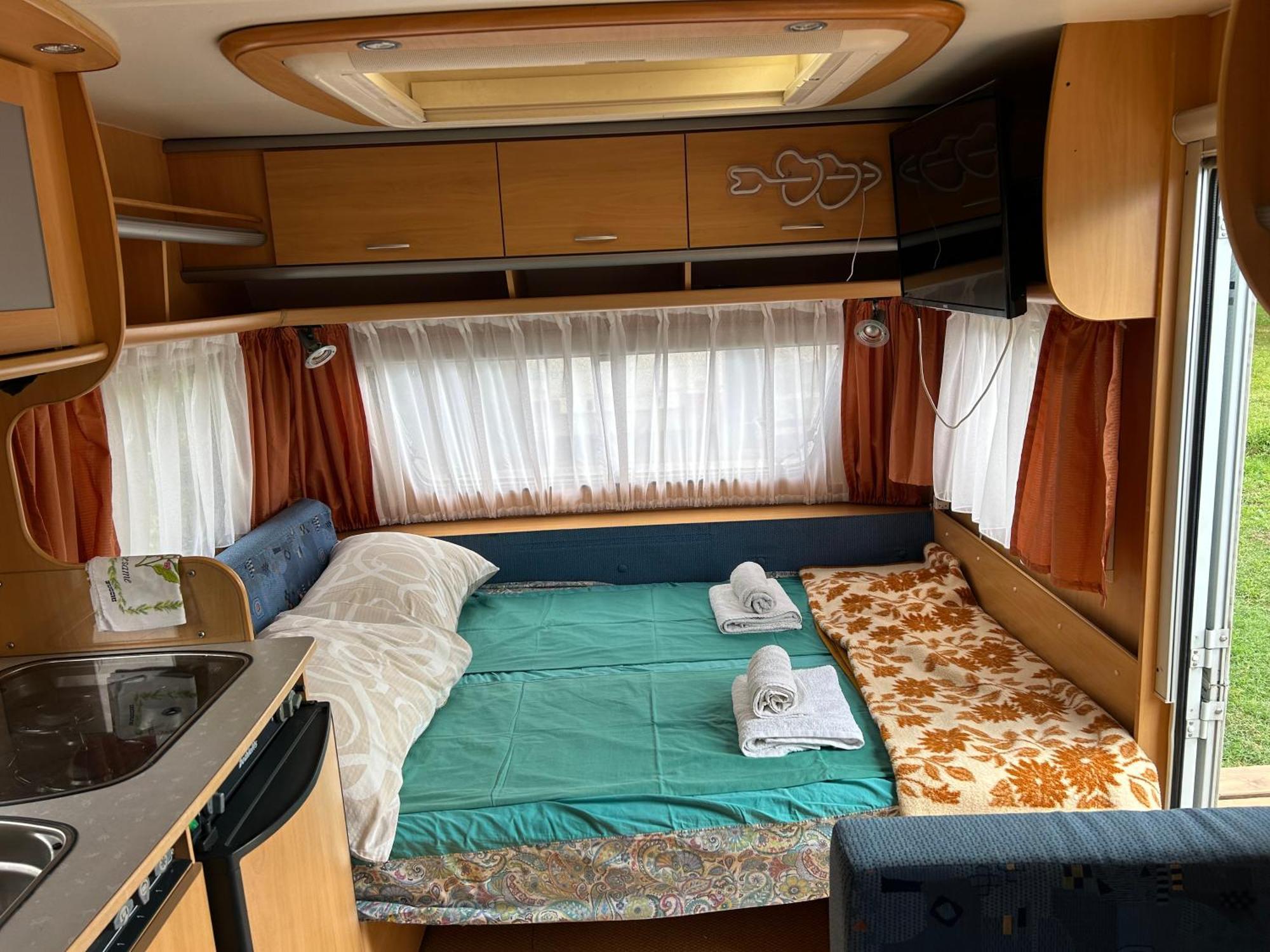 Umna & Room Пула Екстериор снимка